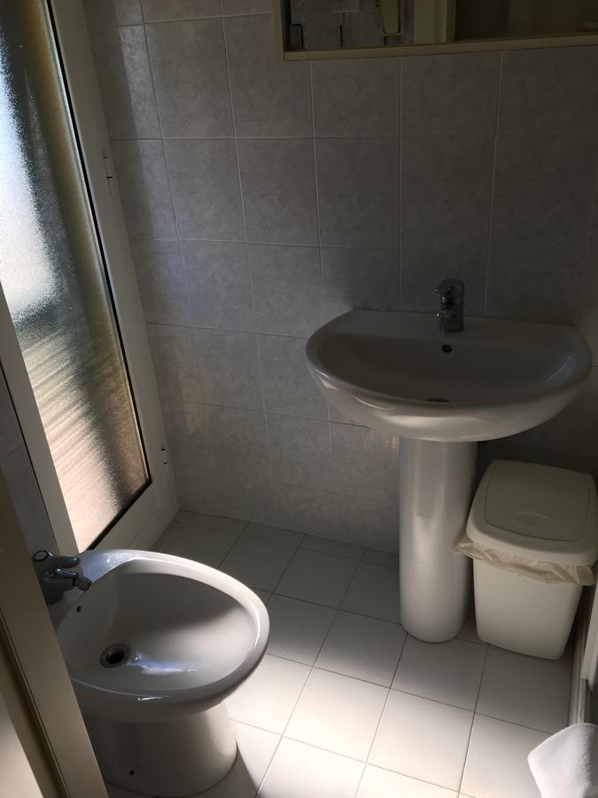 Hotel Azzurro Варацце Экстерьер фото